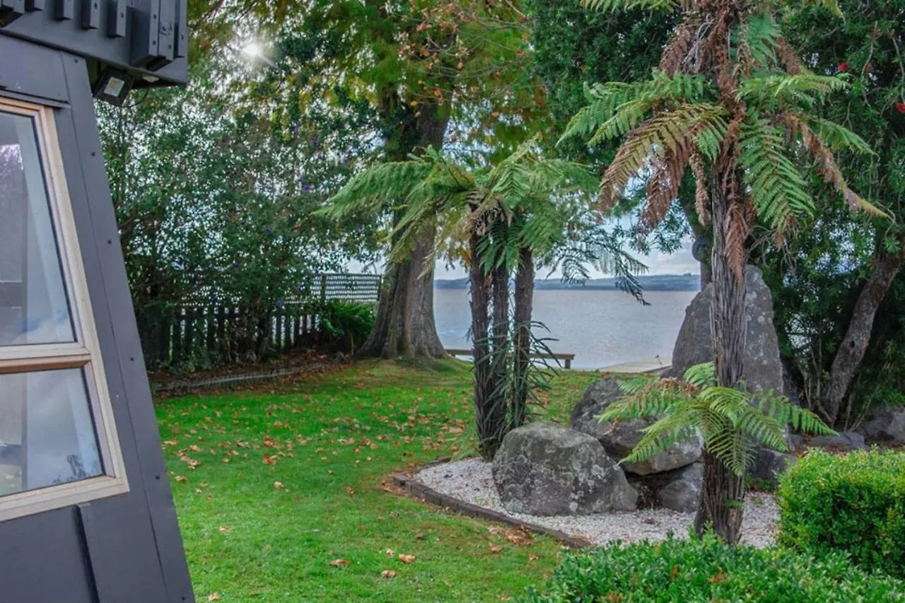 Lakeside Landing Rotorua 0*,  Nowa Zelandia